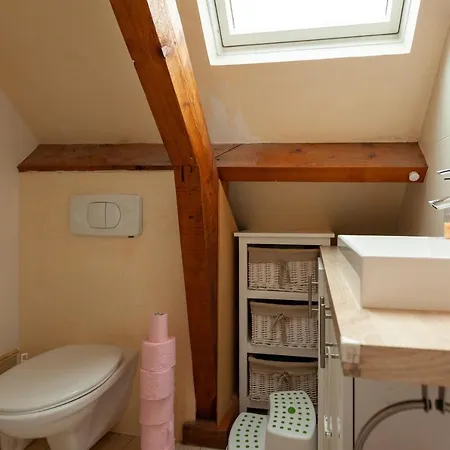 Maison en lisière de forêt avec jacuzzi