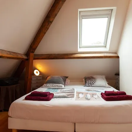 Maison en lisière de forêt avec jacuzzi Casa de Férias *
